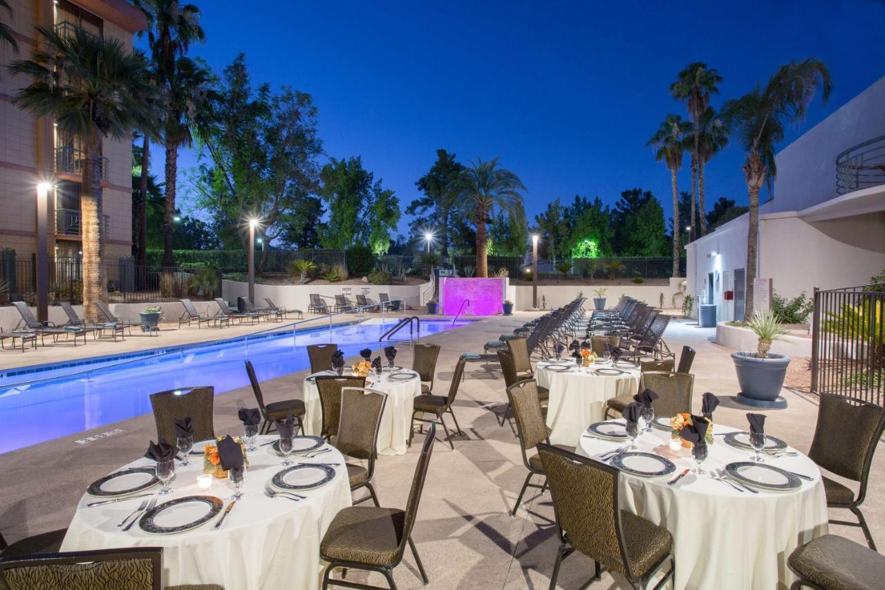 Embassy Suites By Hilton Phoenix Biltmore Dış mekan fotoğraf