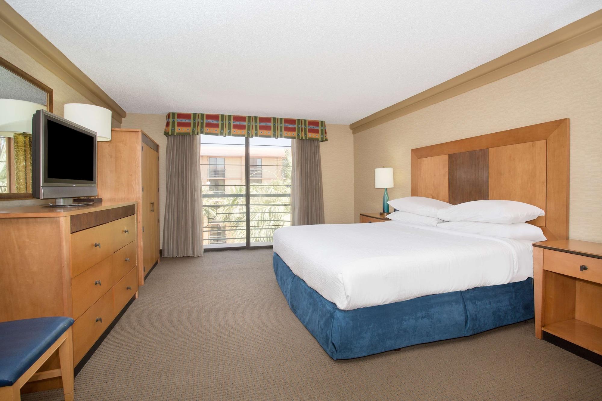 Embassy Suites By Hilton Phoenix Biltmore Dış mekan fotoğraf