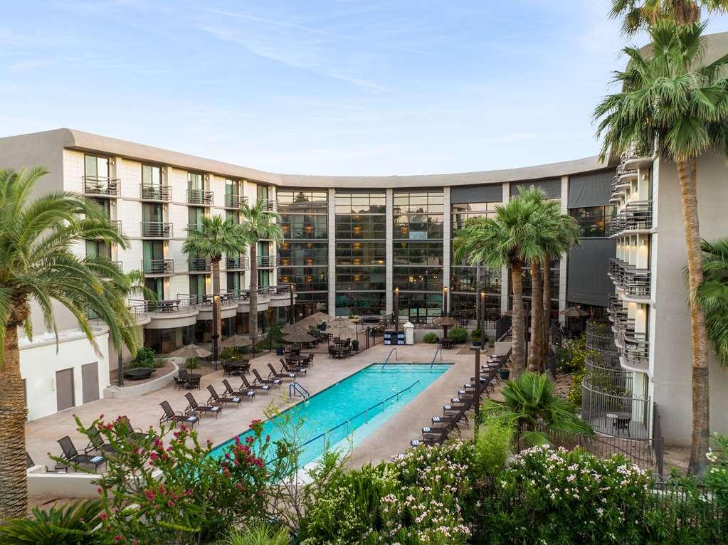 Embassy Suites By Hilton Phoenix Biltmore Konforlar fotoğraf