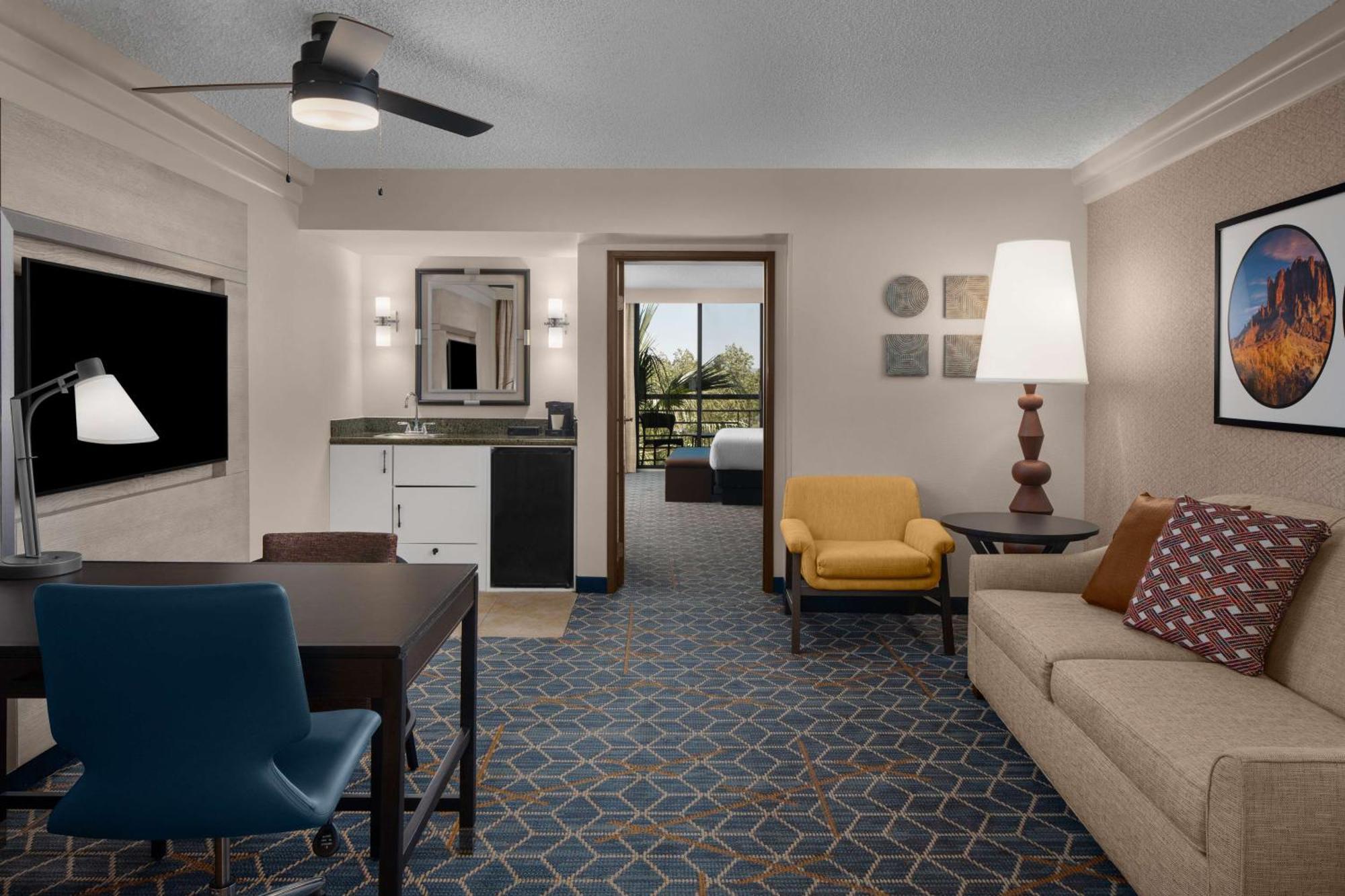 Embassy Suites By Hilton Phoenix Biltmore Dış mekan fotoğraf