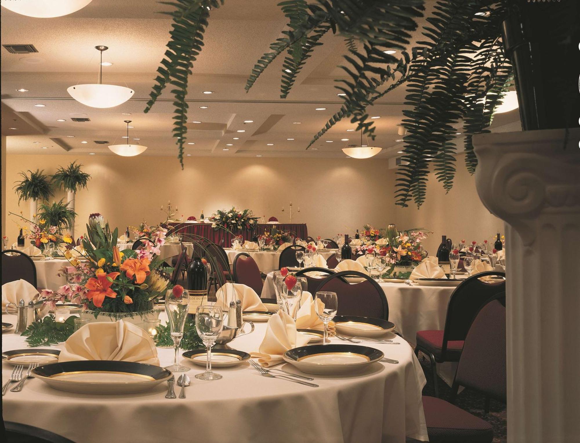 Embassy Suites By Hilton Phoenix Biltmore Dış mekan fotoğraf