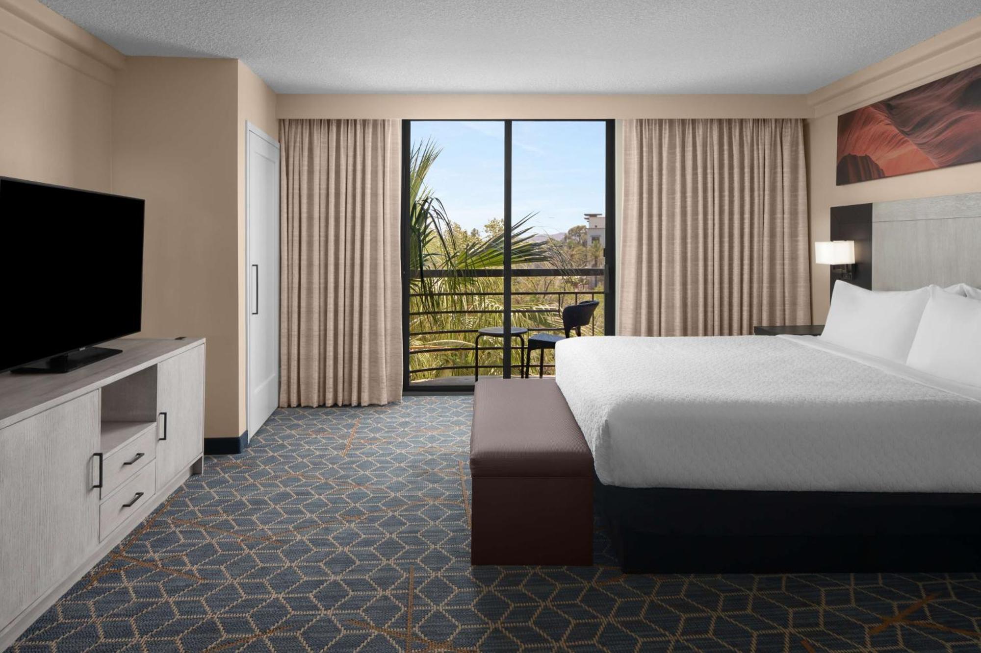 Embassy Suites By Hilton Phoenix Biltmore Dış mekan fotoğraf