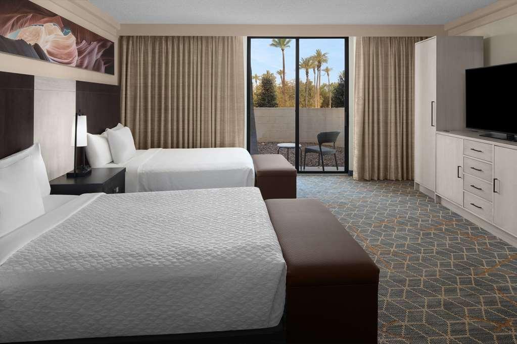 Embassy Suites By Hilton Phoenix Biltmore Oda fotoğraf